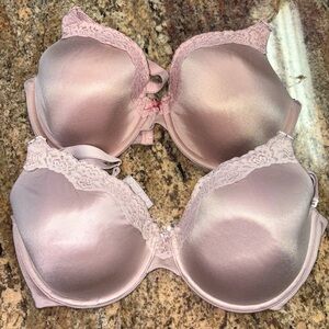 Maidenform Size 36 DD Mauve & Light Pink Comfort Devotion Bras with Lace Accents